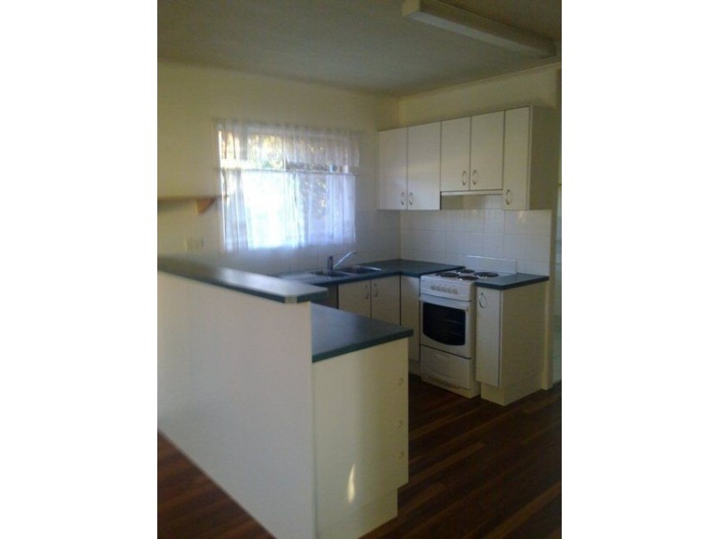 13 Duncan Street, Riverview QLD 4303