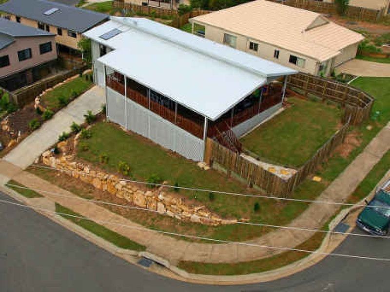 4 Griffin Cres, Collingwood Park QLD 4301