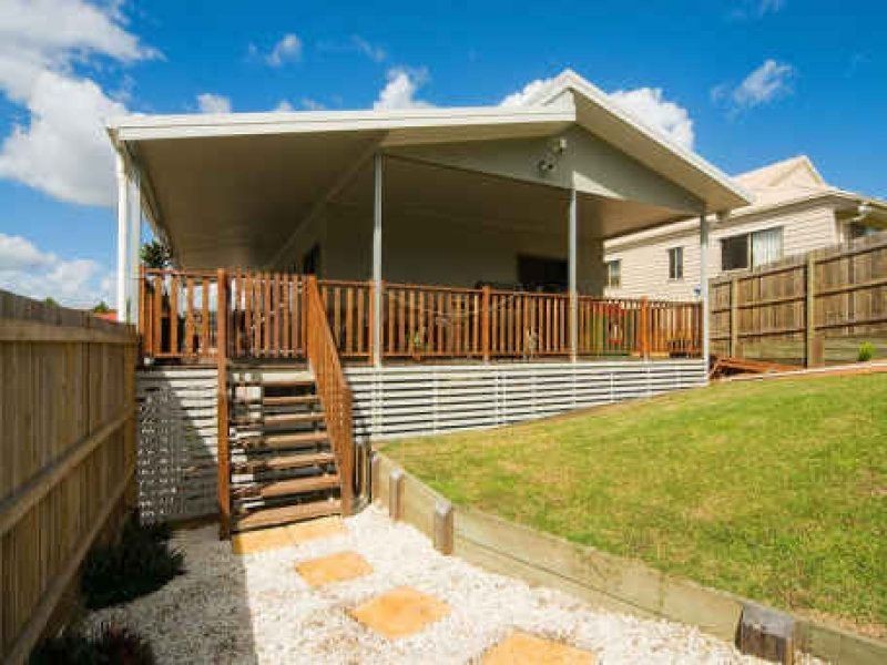 4 Griffin Cres, Collingwood Park QLD 4301