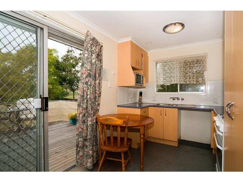 212 Cedar Road, Redbank Plains QLD 4301