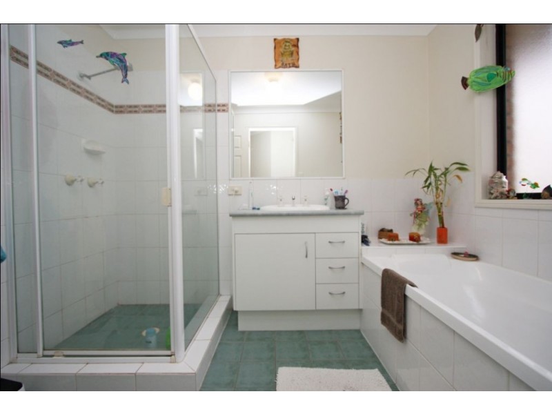 Flinders View QLD 4305