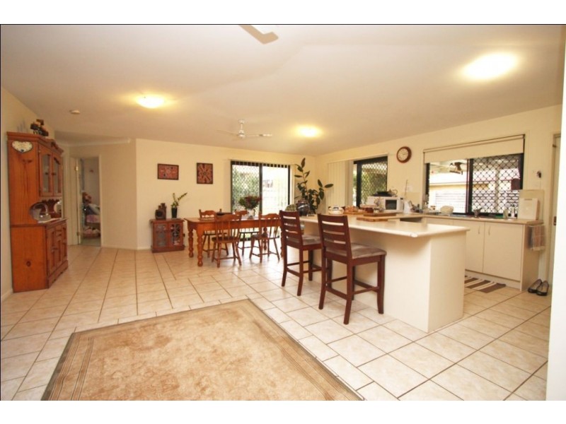 Flinders View QLD 4305