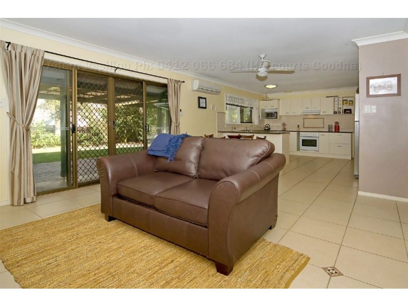 4 Cardwell St, Redbank Plains QLD 4301