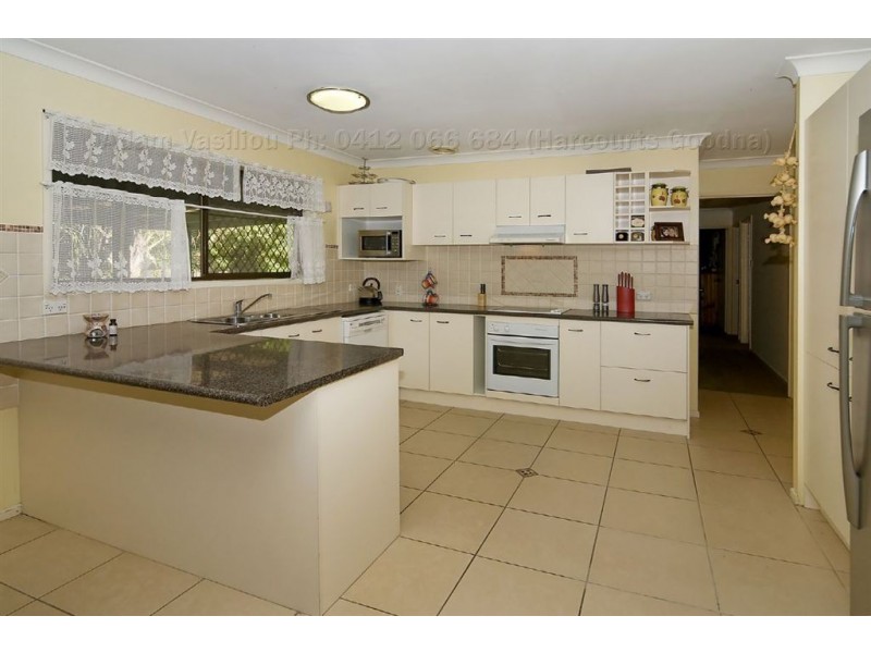 4 Cardwell St, Redbank Plains QLD 4301