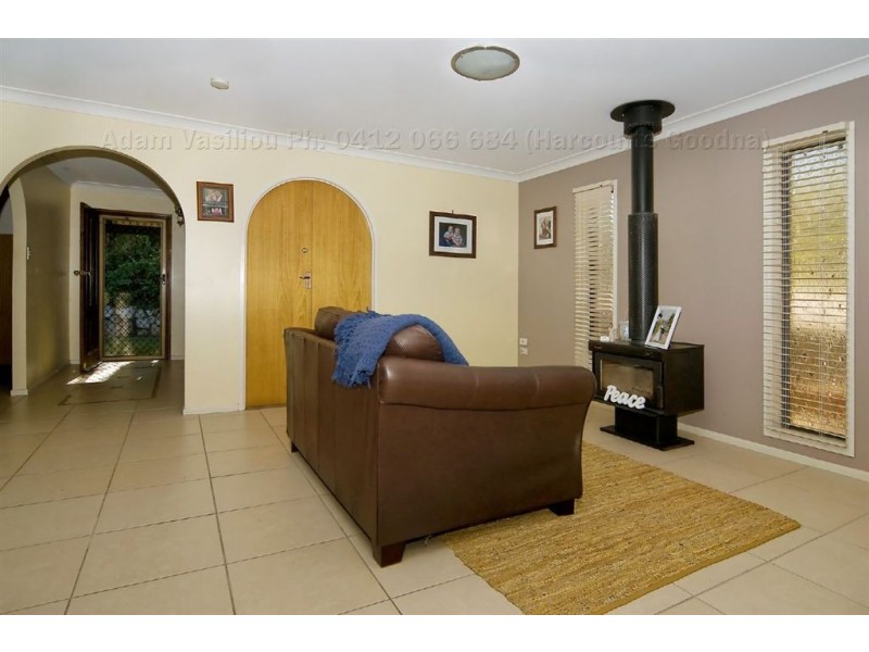 4 Cardwell St, Redbank Plains QLD 4301