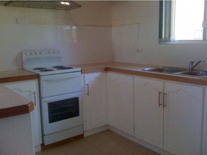 8 Thomas Street, Goodna QLD 4300