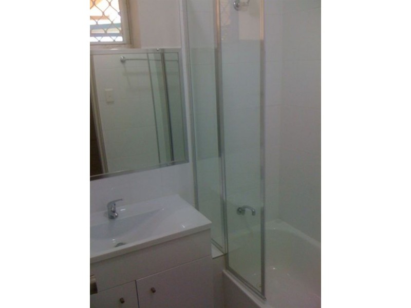 8 Thomas Street, Goodna QLD 4300