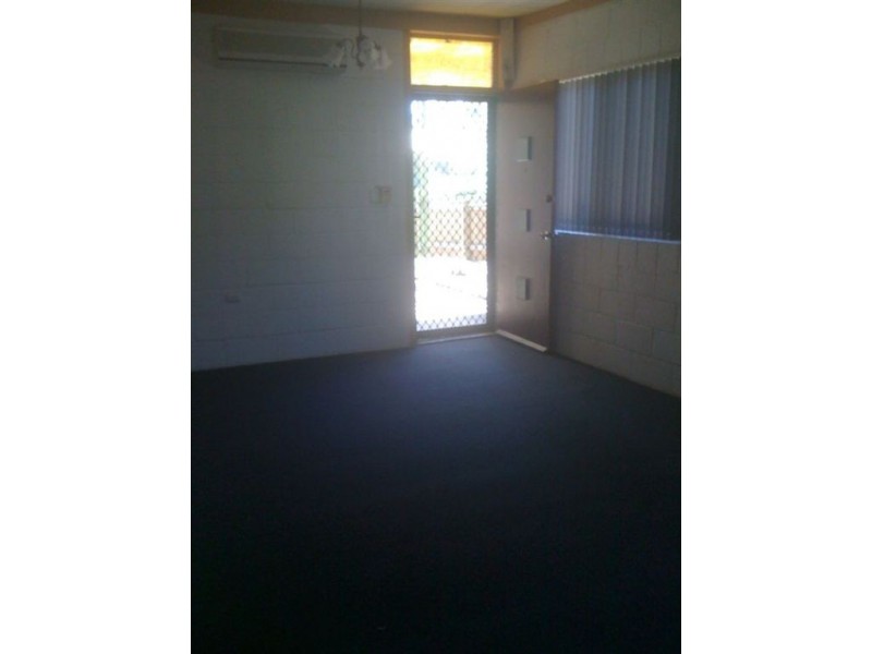 8 Thomas Street, Goodna QLD 4300