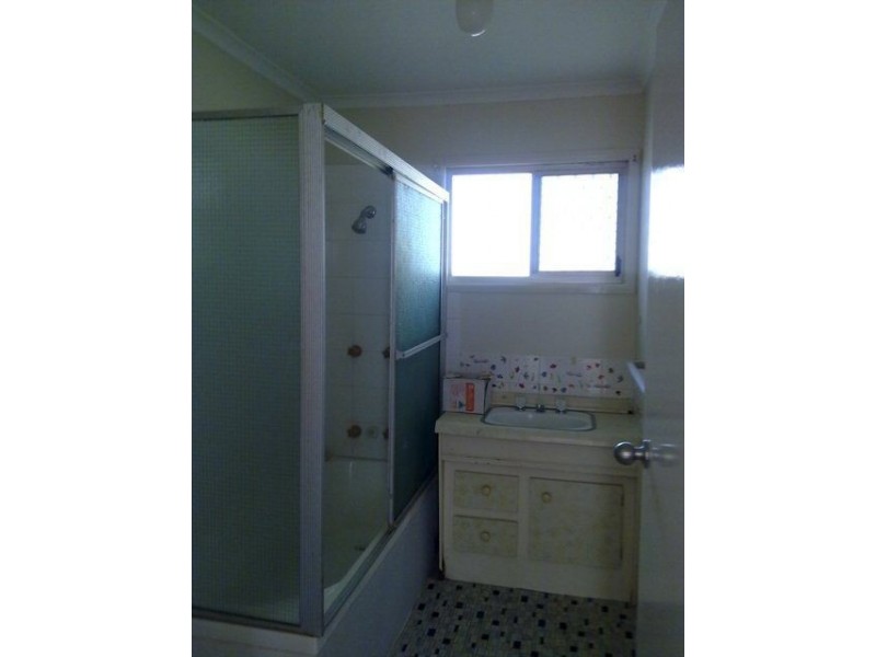 71 Woogaroo Street, Goodna QLD 4300