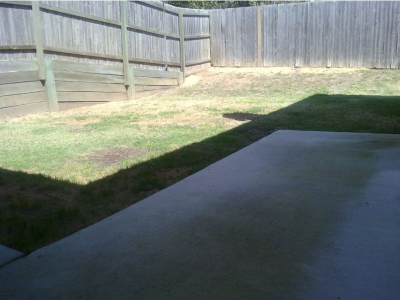 39 Lyrebird Lane, Bellbird Park QLD 4300