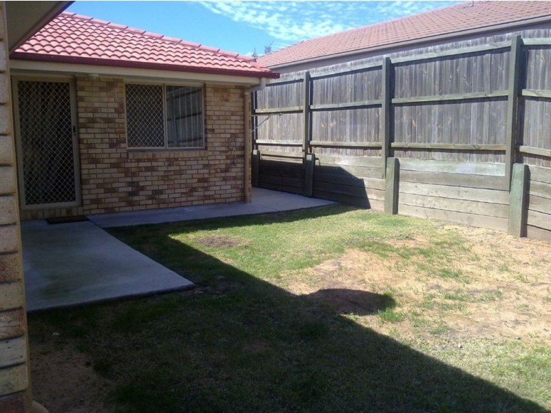 39 Lyrebird Lane, Bellbird Park QLD 4300