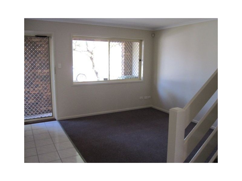 2/310 Redbank Plains Road, Redbank Plains QLD 4301