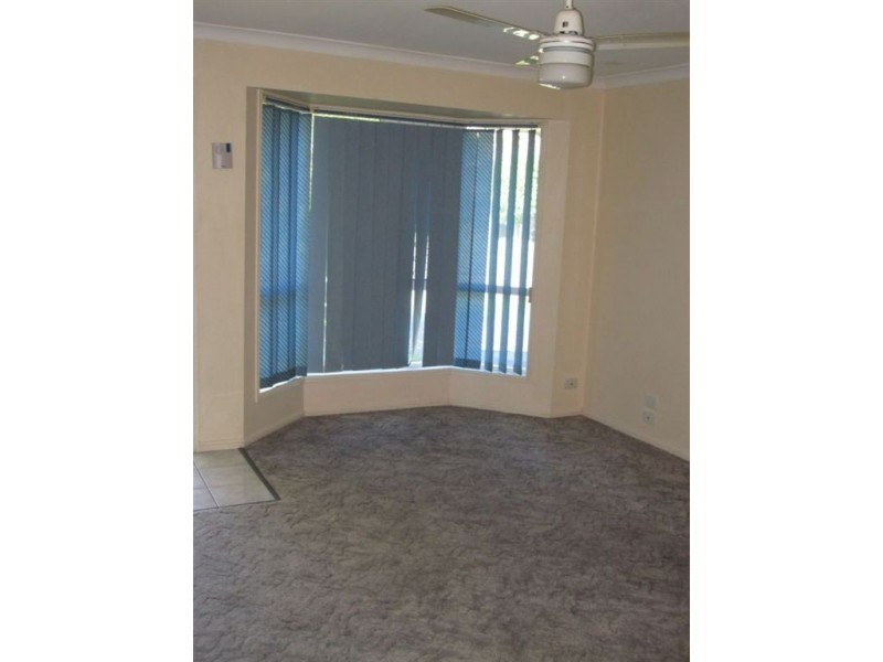 9 Kristine Ave, Goodna QLD 4300