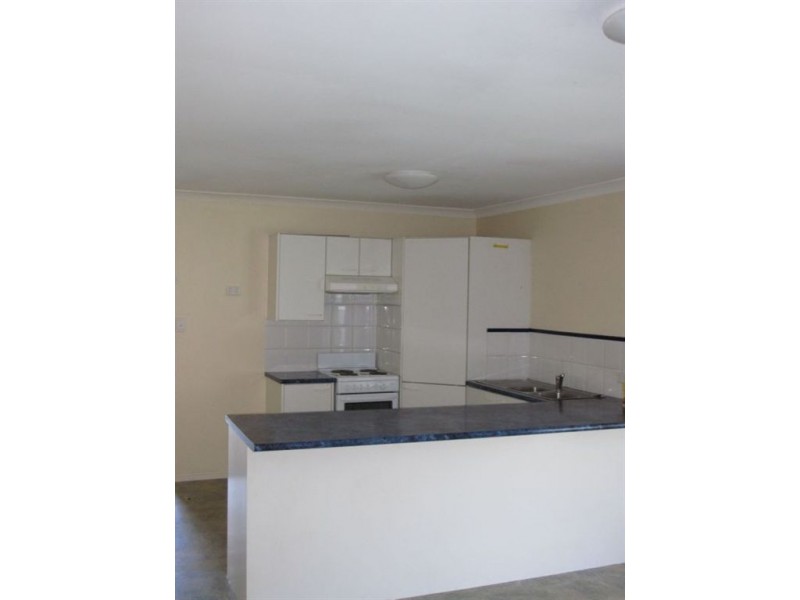 9 Kristine Ave, Goodna QLD 4300