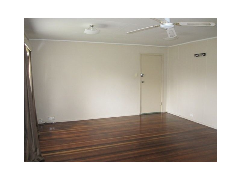 10 Glennie Court, Goodna QLD 4300