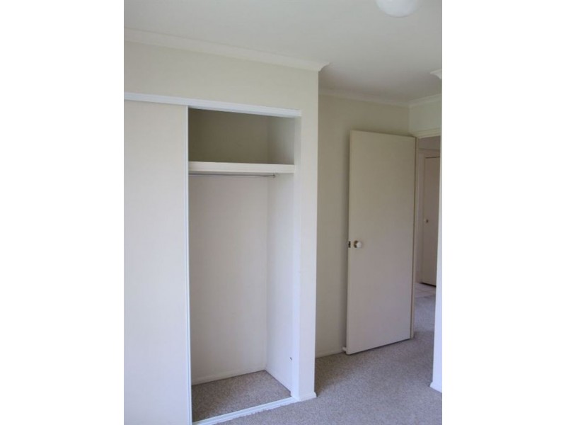 2/11 Mooney Close, Goodna QLD 4300