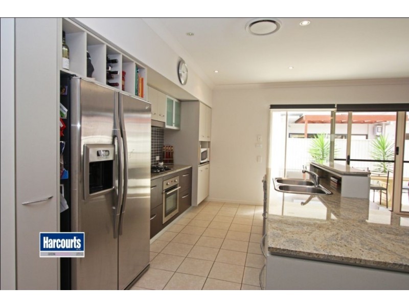 72/158 Dandenong Rd, Mount Ommaney QLD 4074