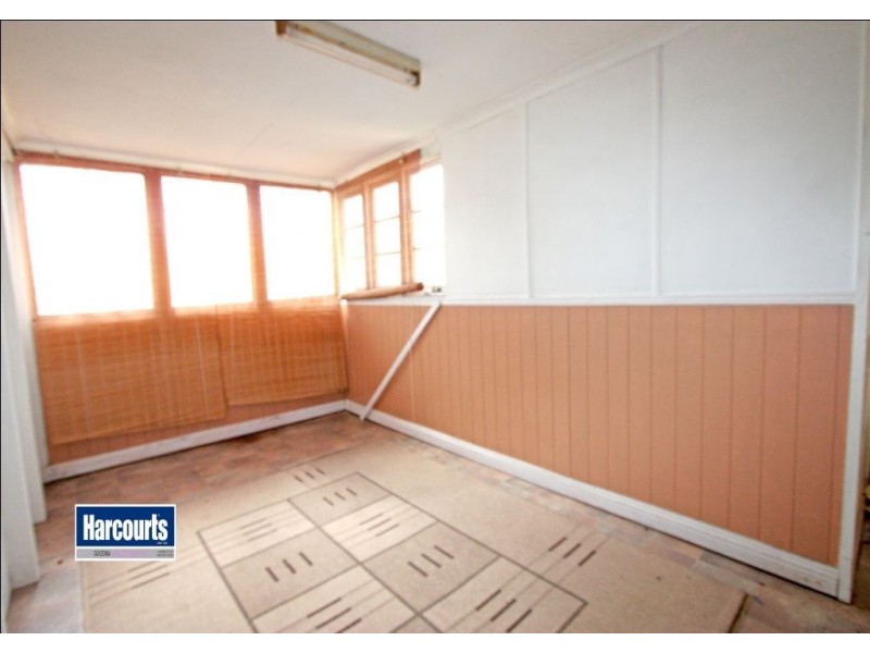 16 Waterford Road, Gailes QLD 4300