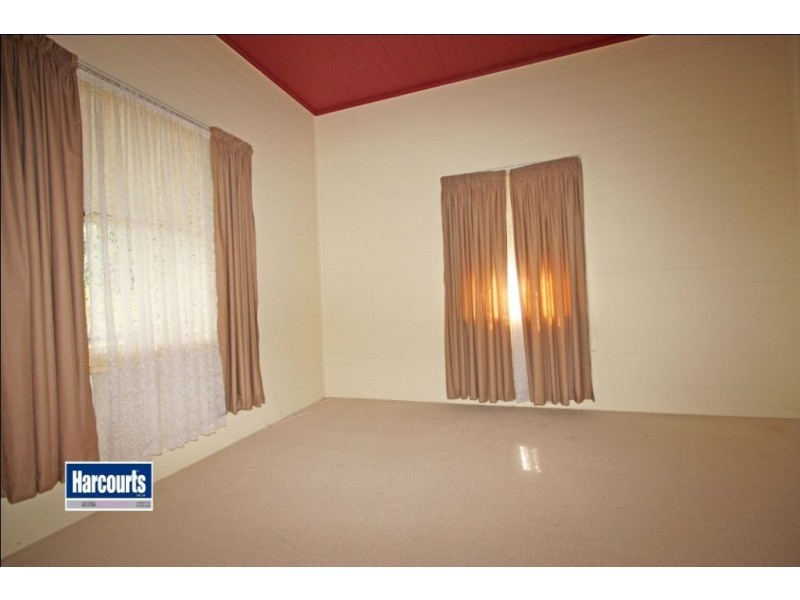 16 Waterford Road, Gailes QLD 4300