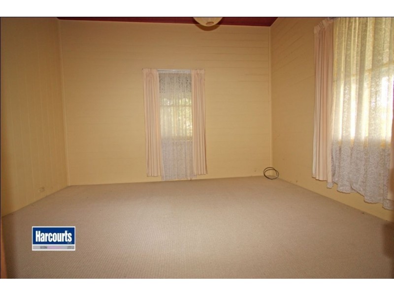 16 Waterford Road, Gailes QLD 4300