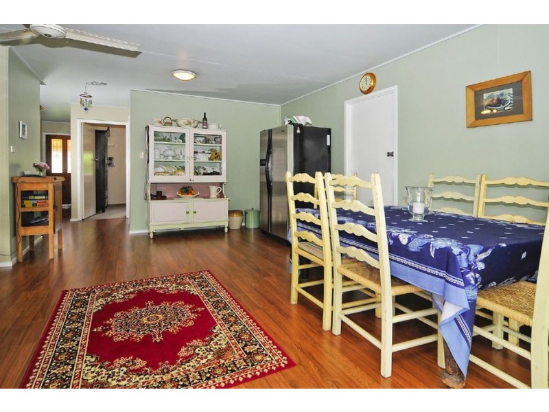 12 Stella St, Camira QLD 4300