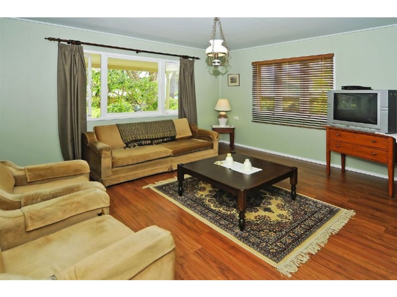 12 Stella St, Camira QLD 4300