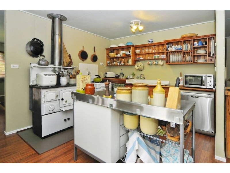 12 Stella St, Camira QLD 4300
