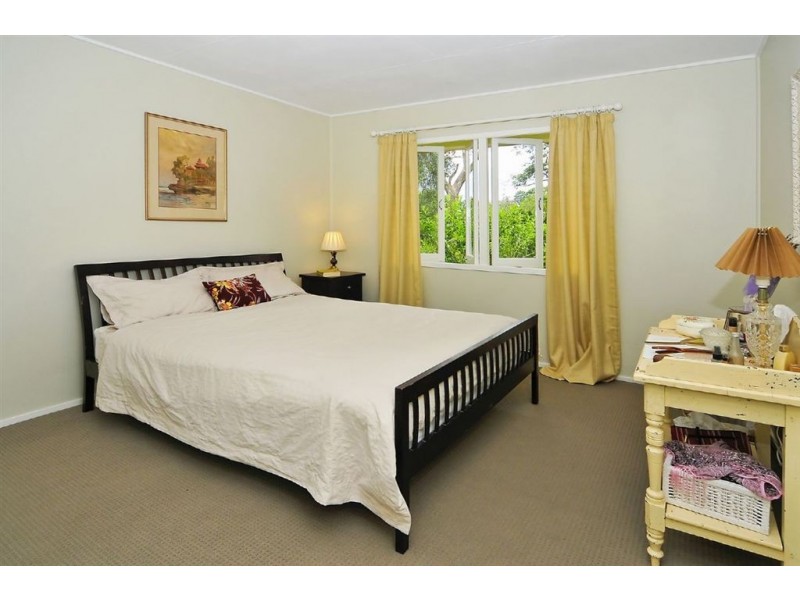 12 Stella St, Camira QLD 4300