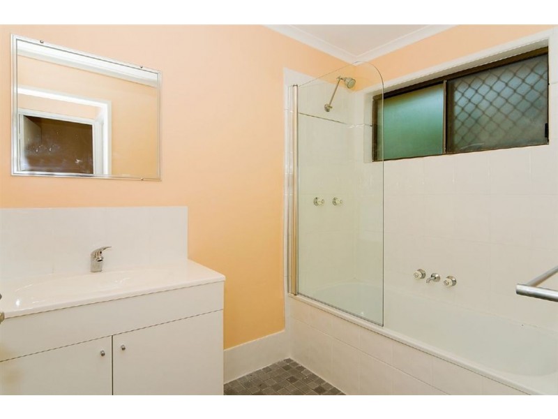 8 Goondoola Street, Redbank Plains QLD 4301
