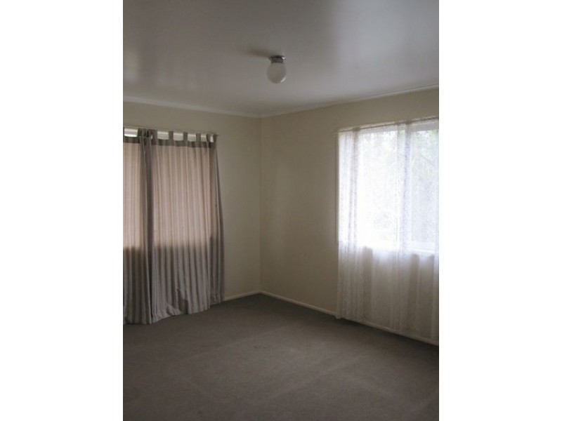 29 Tessman Street, Riverview QLD 4303