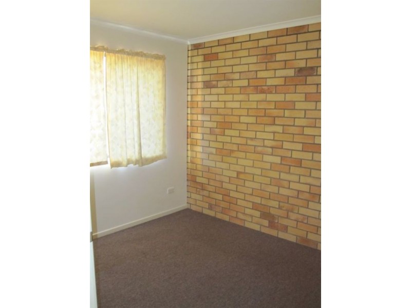 2/5 Verran Street, Redbank Plains QLD 4301