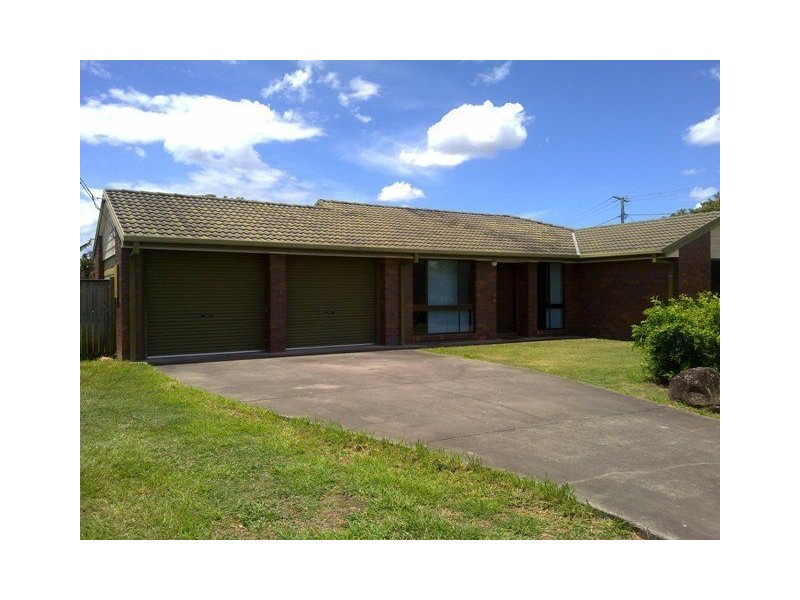8 Small Close, Redbank Plains QLD 4301
