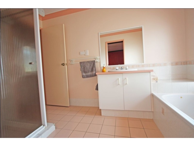 Collingwood Park QLD 4301