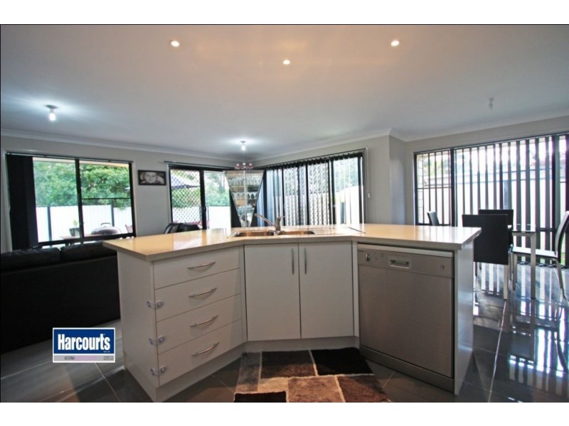 8 Philip Street, Redbank Plains QLD 4301