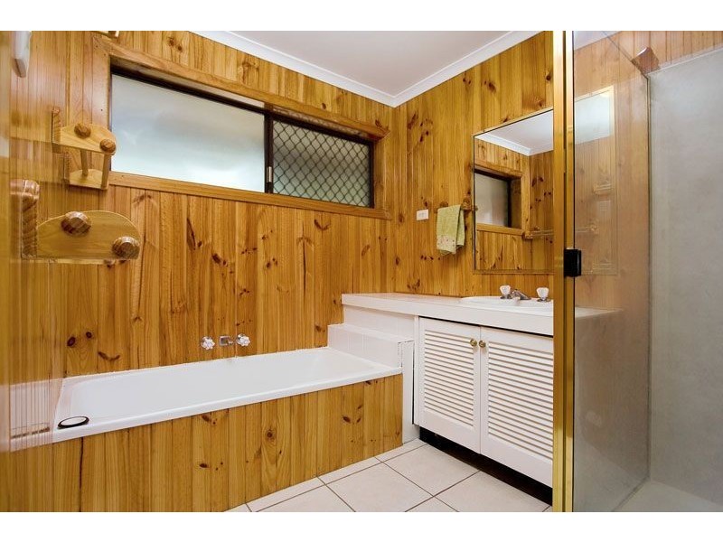 119 Johnston Street, Bellbird Park QLD 4300