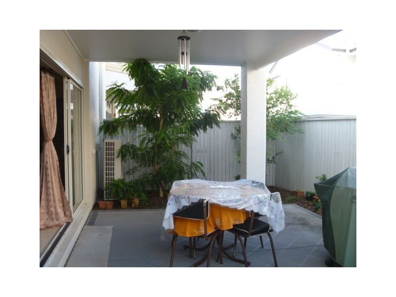 Mount Ommaney QLD 4074