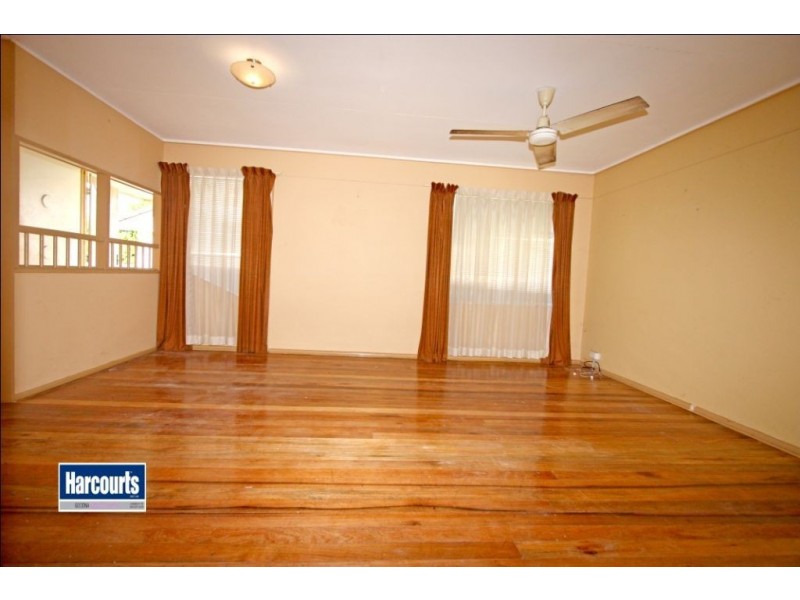 42 Janice Street, Gailes QLD 4300