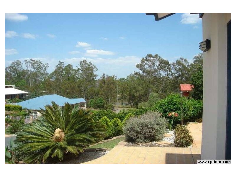 12 Amadeus Place, Westlake QLD 4074