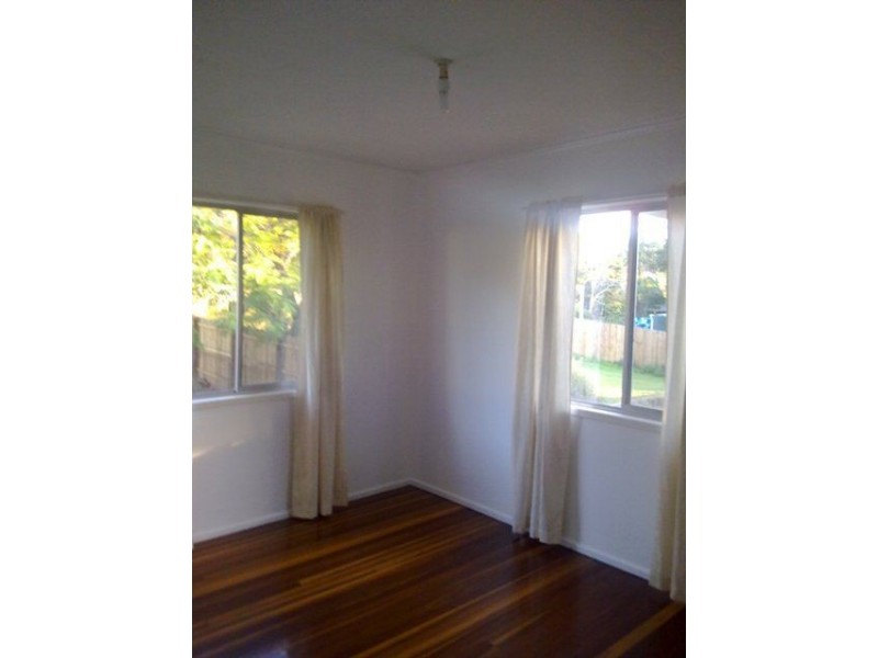 13 Duncan Street, Riverview QLD 4303