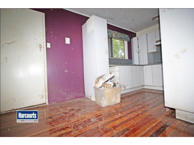 10 McLeod Street, Basin Pocket QLD 4305