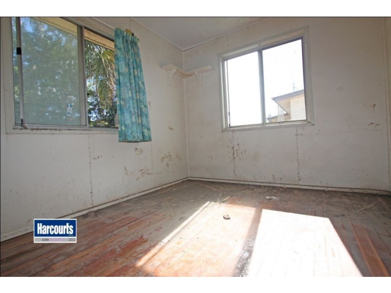 10 McLeod Street, Basin Pocket QLD 4305