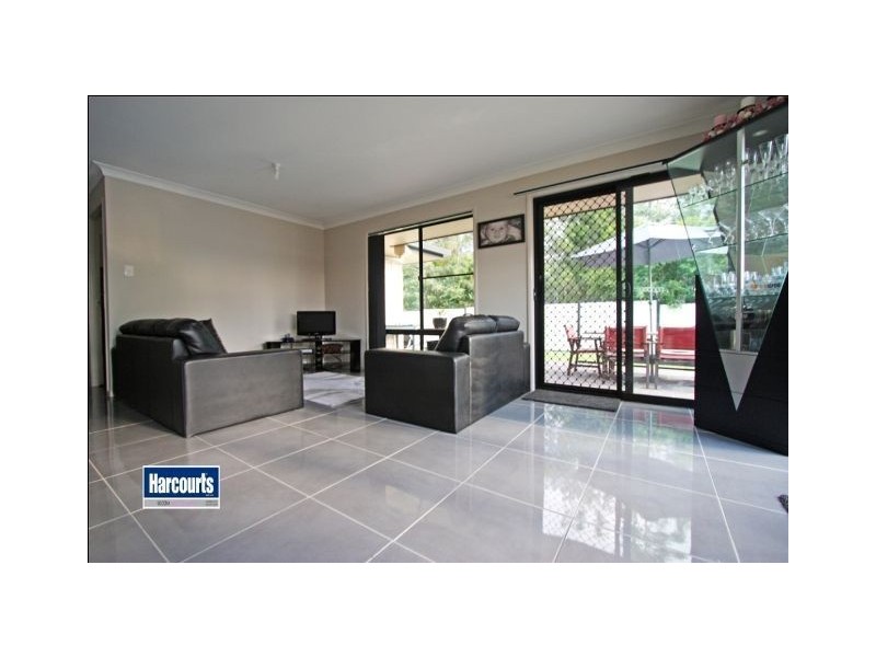 8 Phillips Street, Redbank Plains QLD 4301