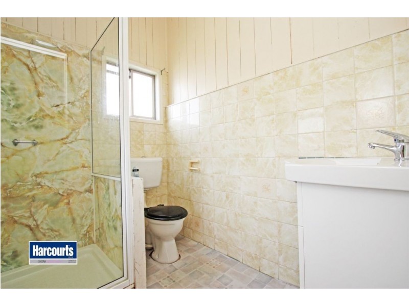 34 Brisbane Road, Dinmore QLD 4303