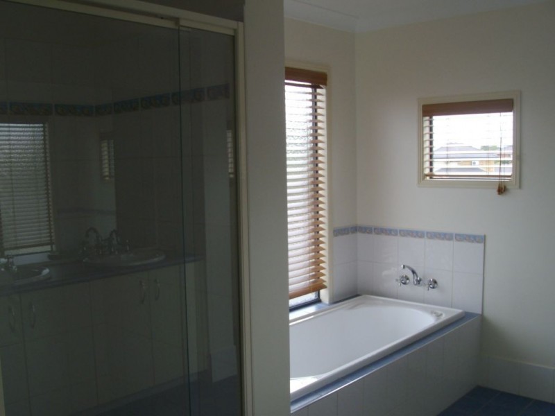 Springfield Lakes QLD 4300