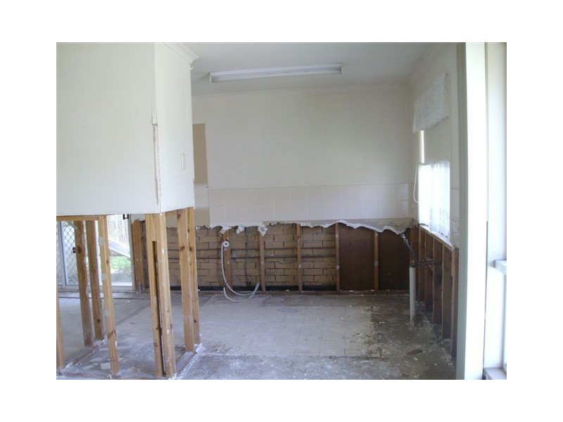 2/2 Prokuda Close, Goodna QLD 4300