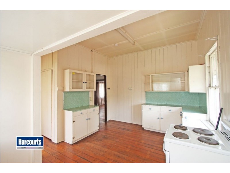 34 Brisbane Road, Dinmore QLD 4303