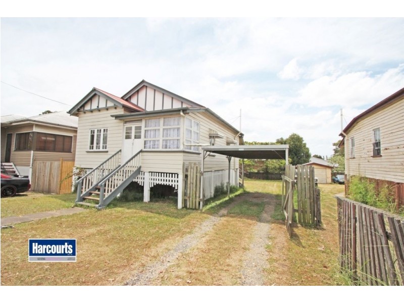 34 Brisbane Road, Dinmore QLD 4303