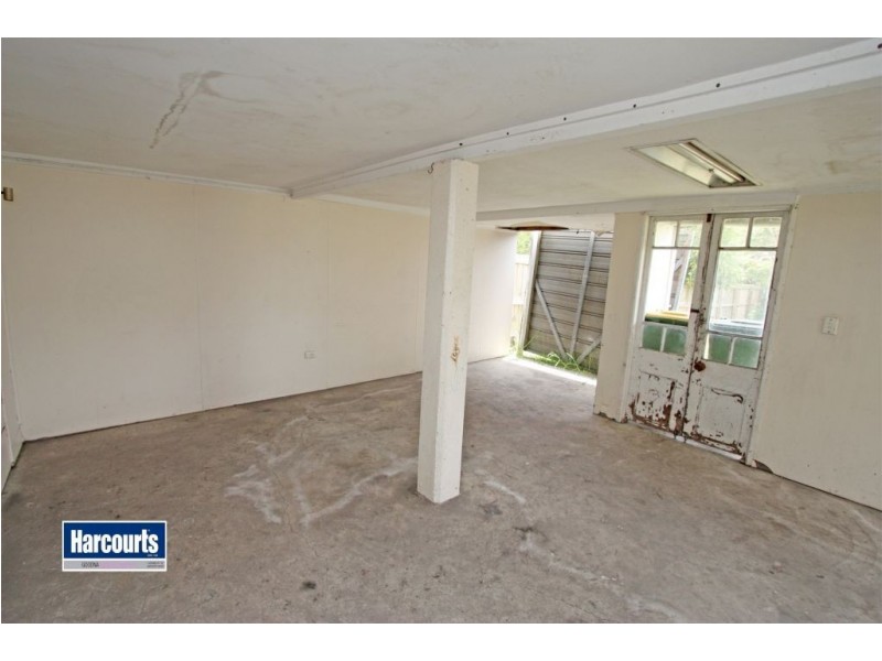 34 Brisbane Road, Dinmore QLD 4303