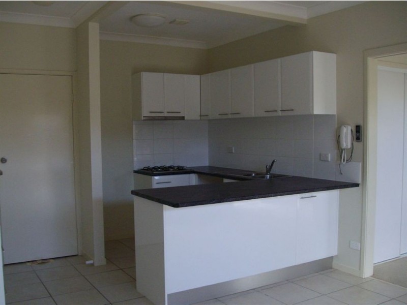 3/33 Law Street, Redbank Plains QLD 4301
