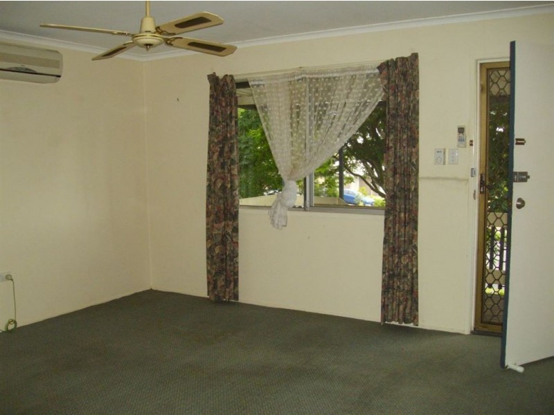 212 Cedar Road, Redbank Plains QLD 4301